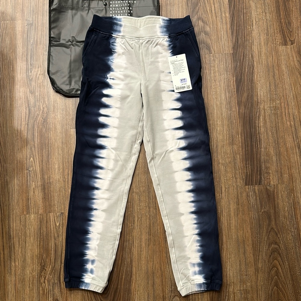 Lululemon LA Extreme Low Rise Jogger sz 4
